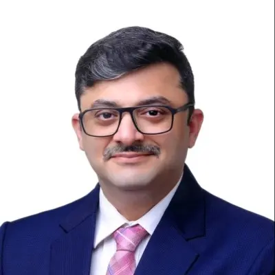 Portrait of Achal Chawla
