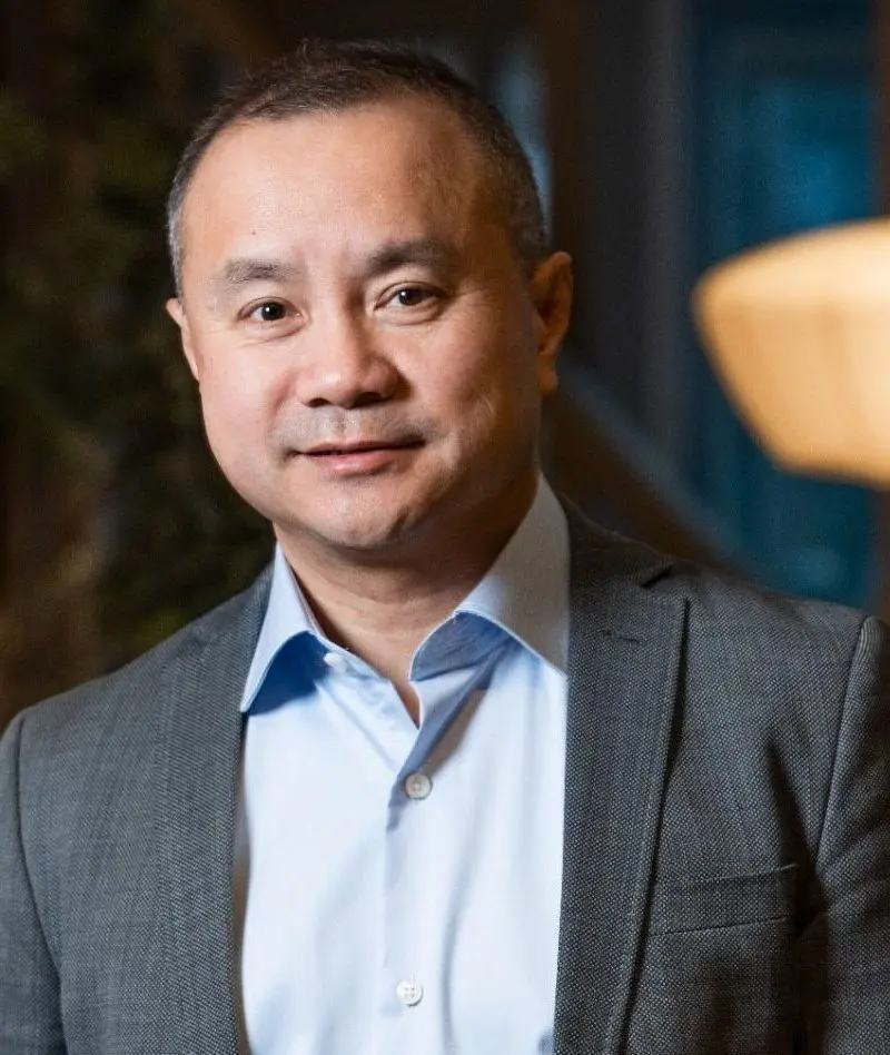Portrait of Dr. Jing Liu